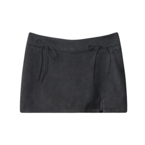 black color swatch