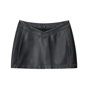 black color swatch