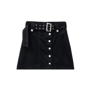 black color swatch
