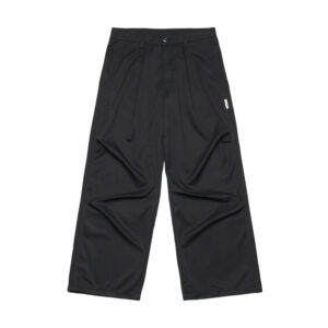 black color swatch