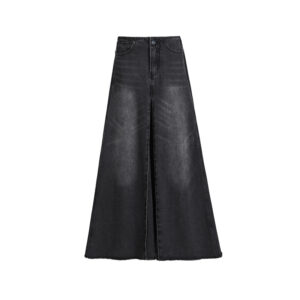 black color swatch