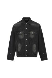 black color swatch