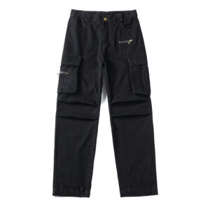 black color swatch