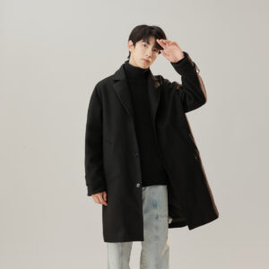 black color swatch