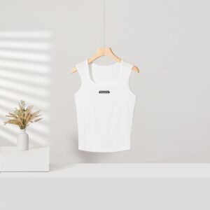 white color swatch